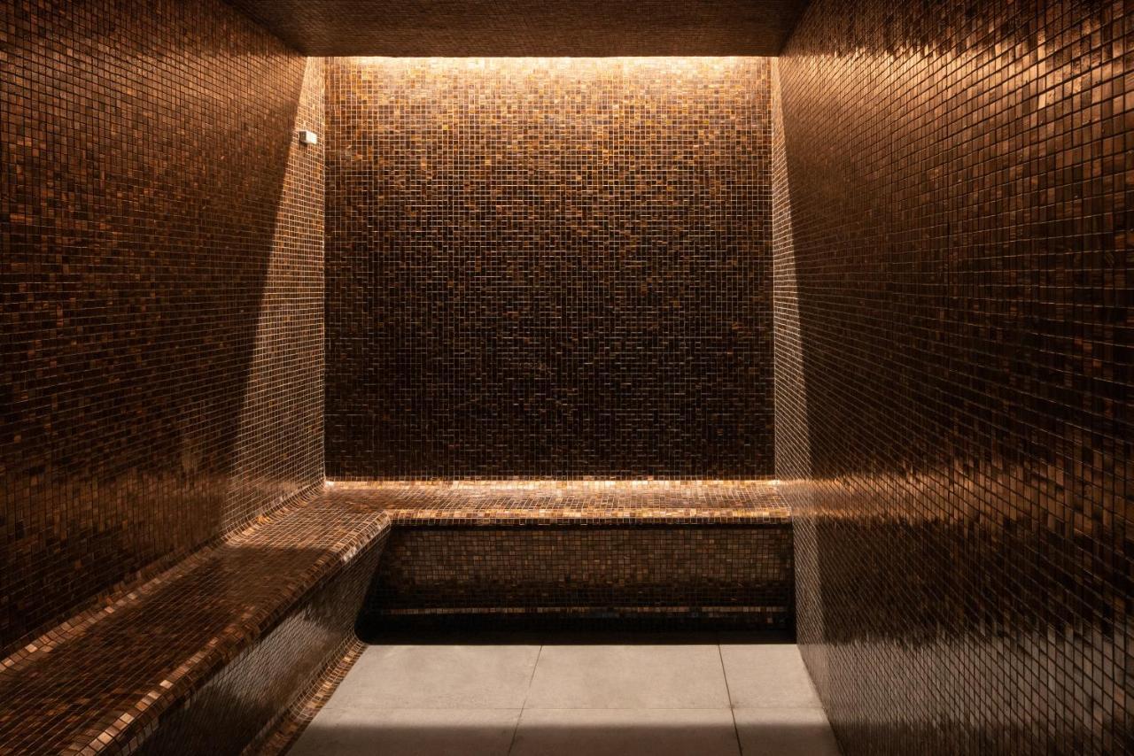 فندق Eurostars Aliados بورتو المظهر الخارجي الصورة A modern Turkish bath