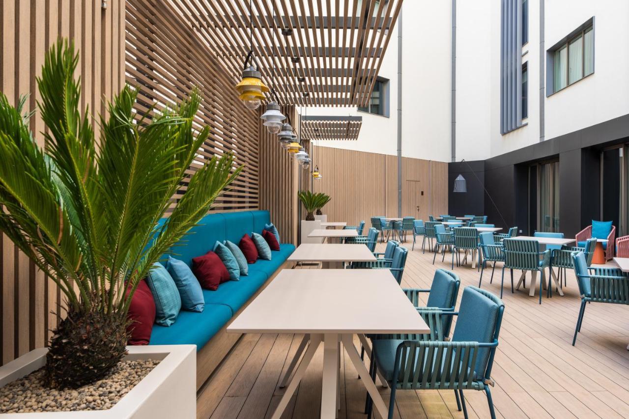فندق Eurostars Aliados بورتو المظهر الخارجي الصورة The courtyard at the new building