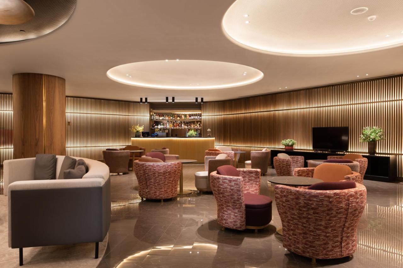 فندق Eurostars Aliados بورتو المظهر الخارجي الصورة The lounge at the airport