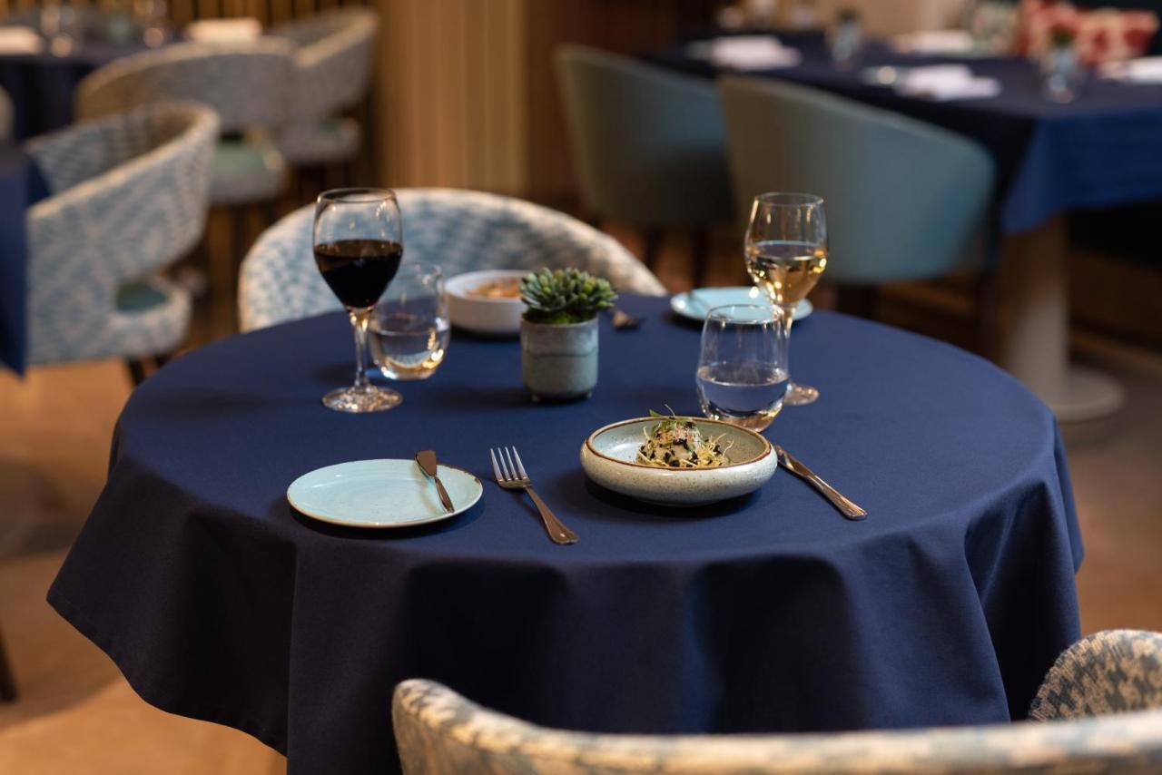 فندق Eurostars Aliados بورتو المظهر الخارجي الصورة A table set for dinner