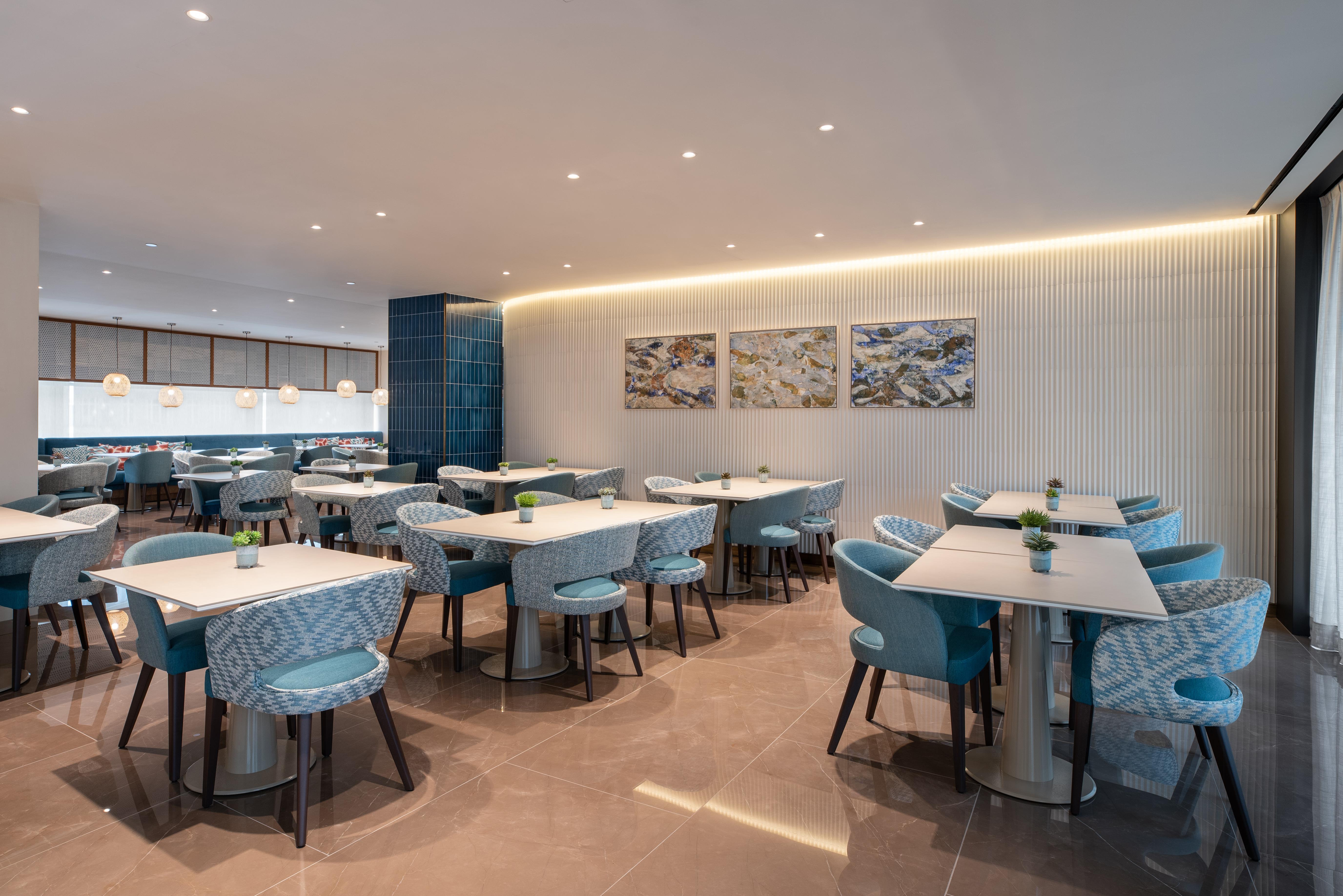 فندق Eurostars Aliados بورتو المظهر الخارجي الصورة The lounge at the airport