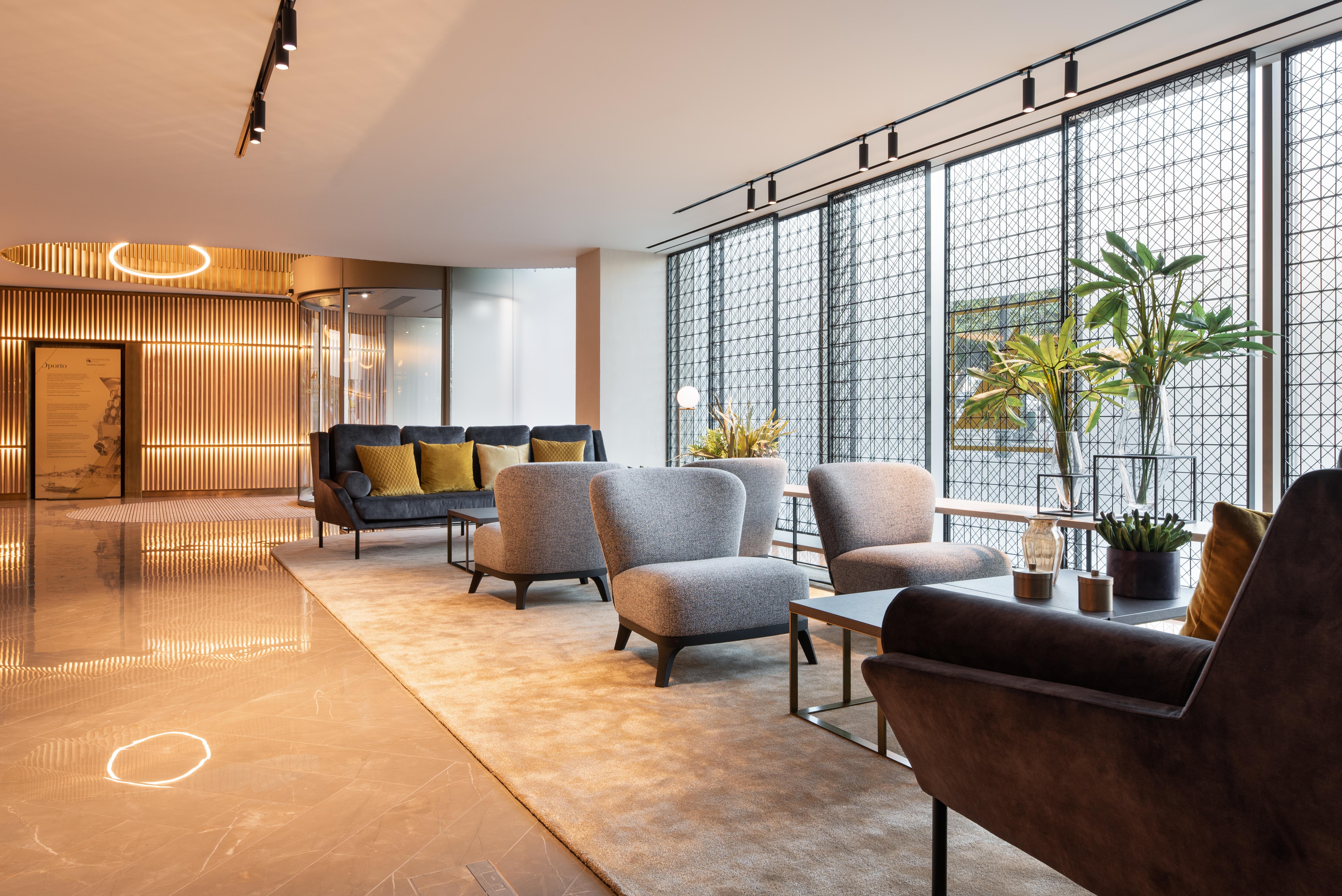 فندق Eurostars Aliados بورتو المظهر الخارجي الصورة The lounge at the airport