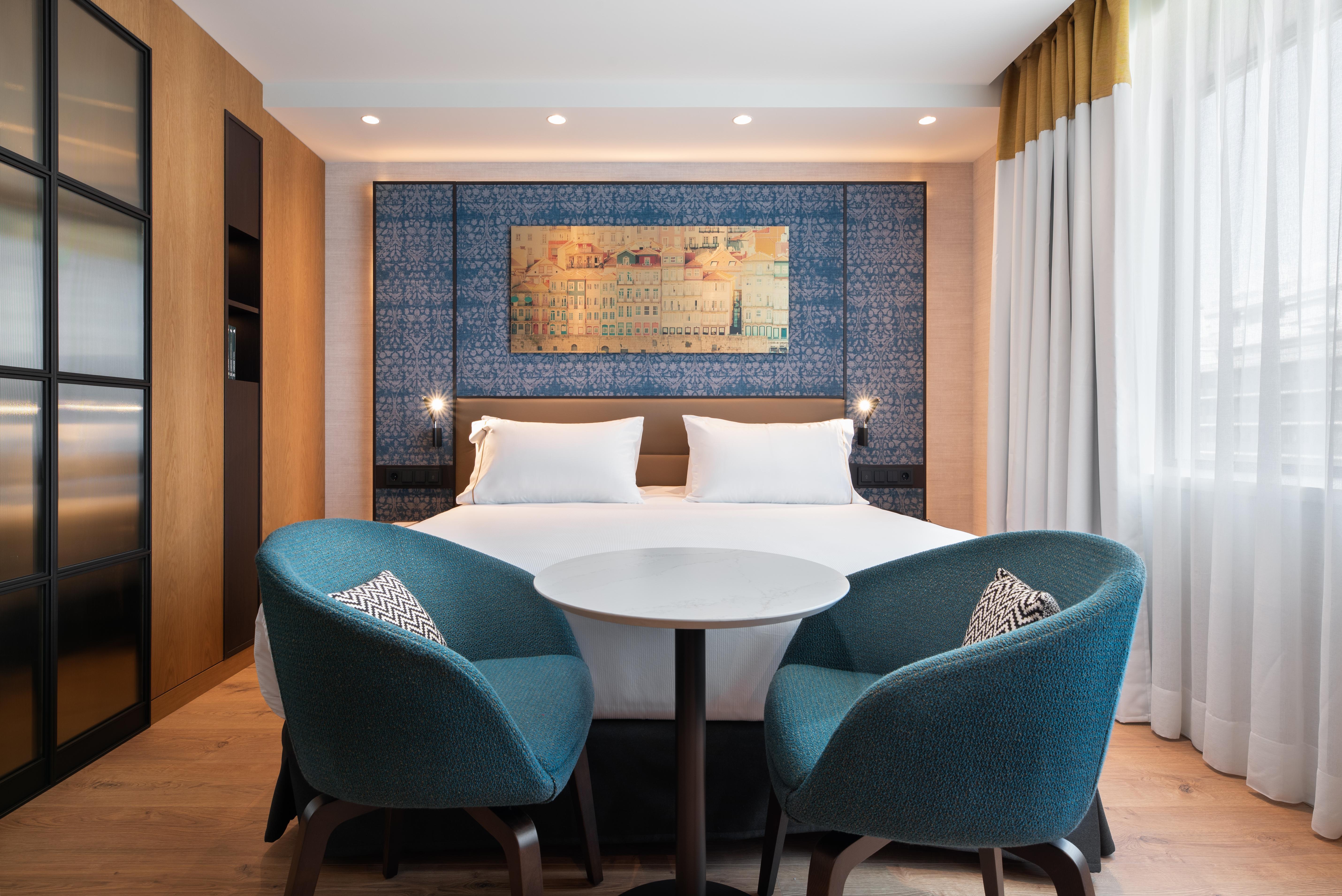 فندق Eurostars Aliados بورتو المظهر الخارجي الصورة A room at the hotel